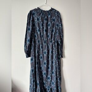 Universal Thread Navy Floral Long Sleeve Dress
